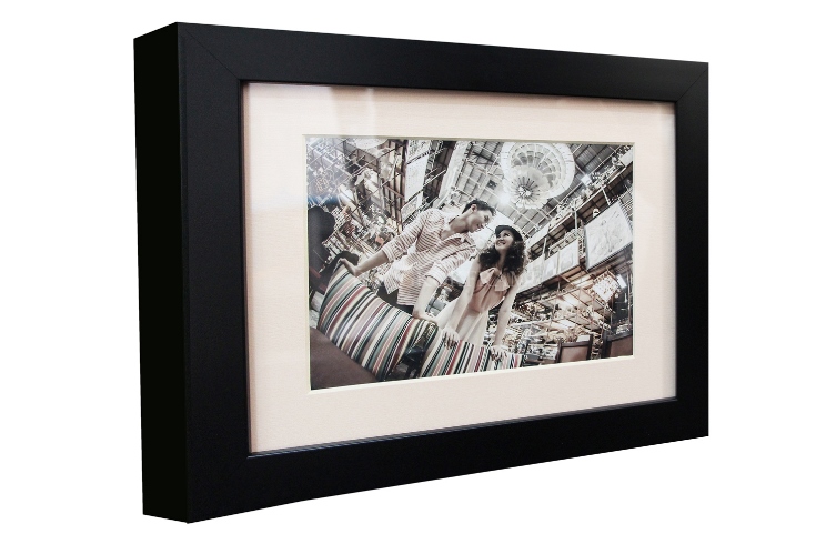 กรอบรูปไม้พลาสติกสีดำพร้อมแมทตัดเฉียง45องศา